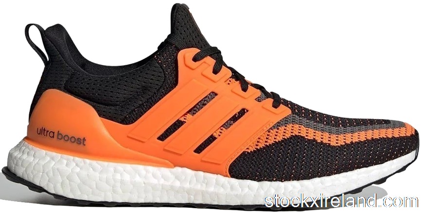 IE adidas Ultra Boost DNA Juventus FZ3624